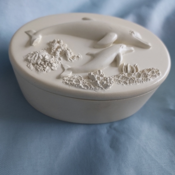 ANGELSTAR Wishing carved  Dolphin Trinket Box - (Ocean Sea Life Beach Coastal) - Picture 3 of 6